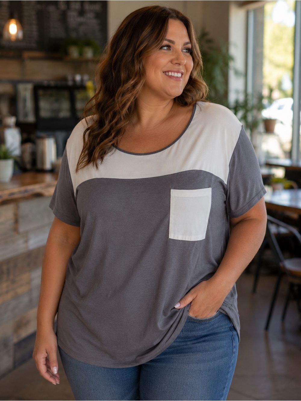 🌸 Ricki's Two-Tone Short Sleeve Scoop Neck Top in Gray and Cream
